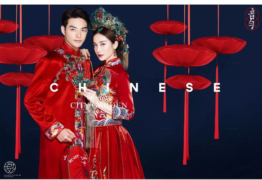中式婚纱照哪家婚纱摄影公司拍的好除了凤冠霞帔,还能