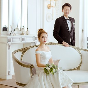 北京婚纱摄影告诉你小脸新娘如何化好新娘妆 