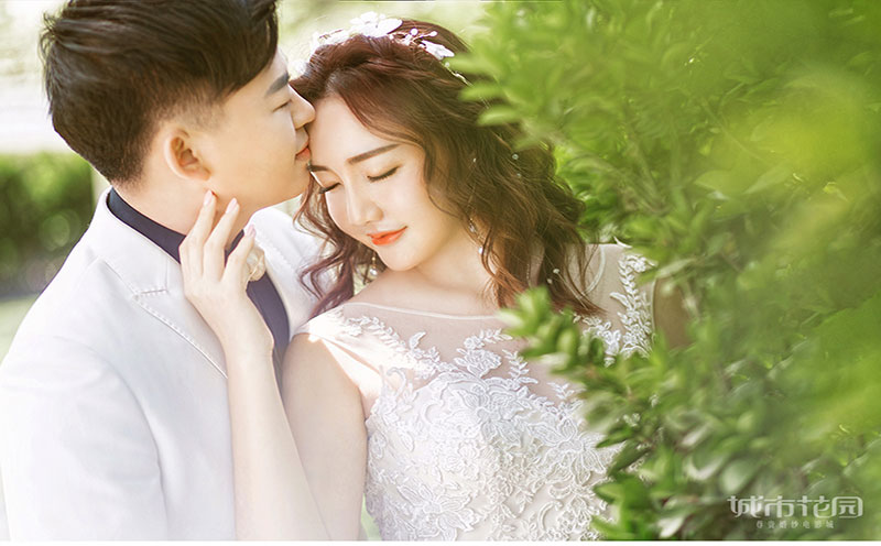 微微新娘婚纱照价格表_新娘婚纱照图片(2)